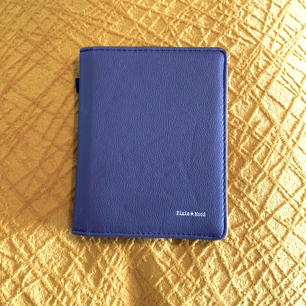 Passport Wallet 🛩